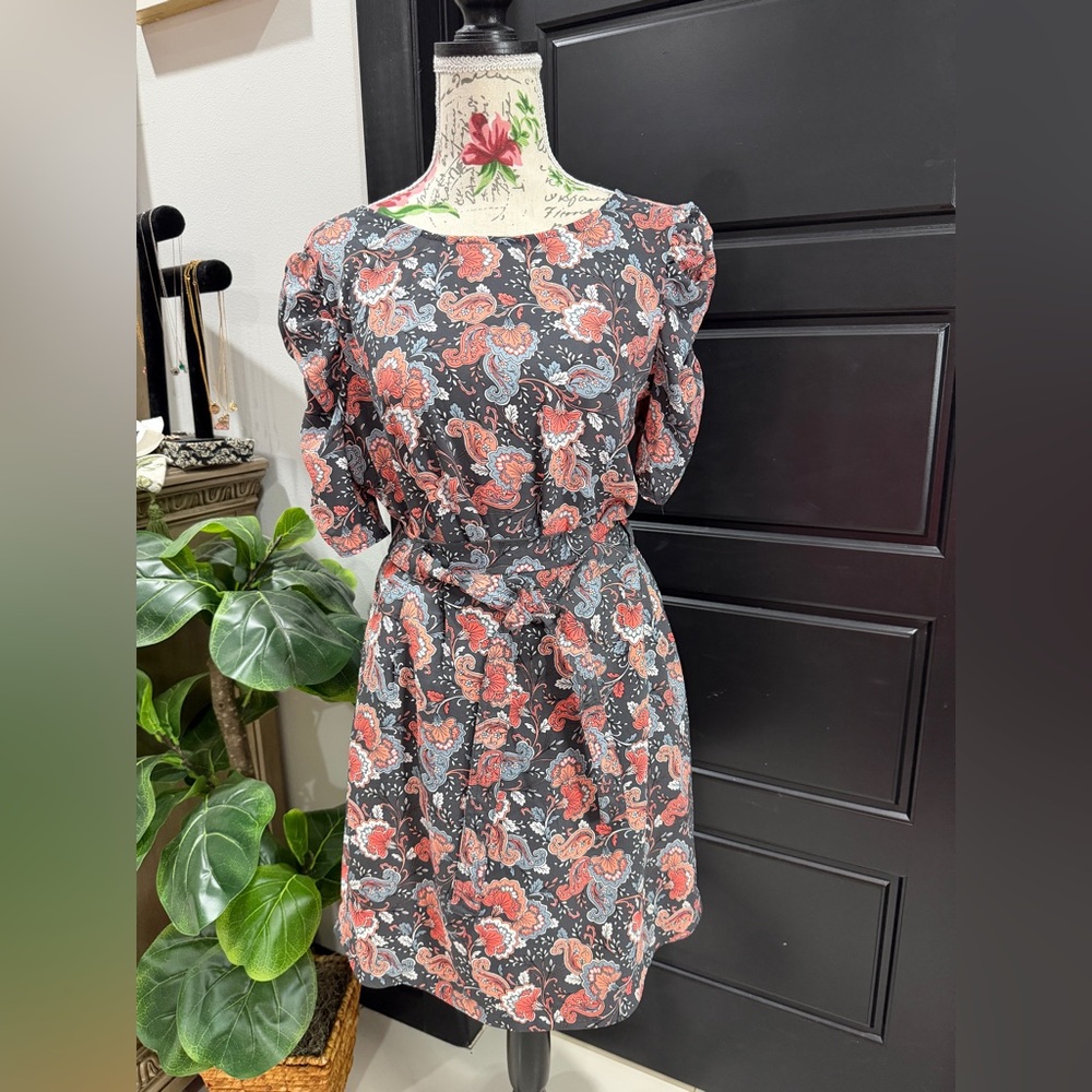 LOFT Black Paisley-Print Short Sleeve 2 Piece Skirt set with Coral Accents